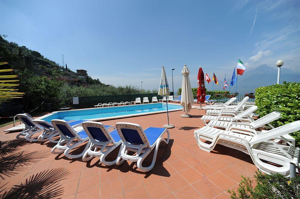 Hotel Caribe - Garda Lake Collection 브렌조네 술 가르다 외부 사진