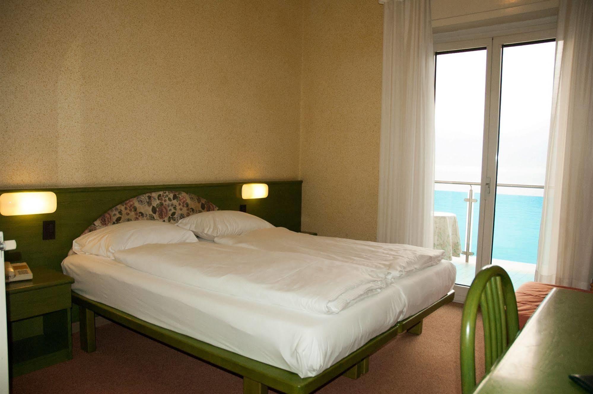 Hotel Caribe - Garda Lake Collection 브렌조네 술 가르다 외부 사진