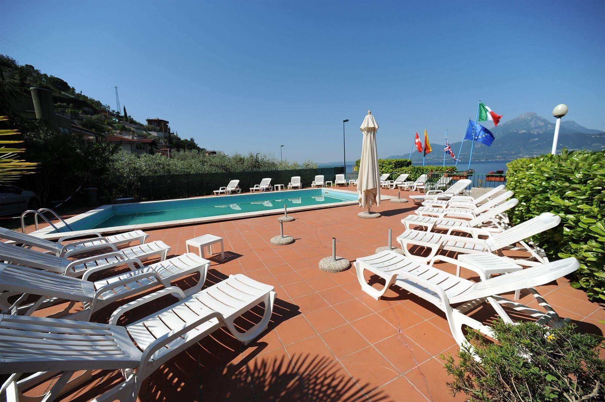 Hotel Caribe - Garda Lake Collection 브렌조네 술 가르다 외부 사진